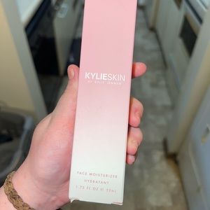 Kylie skin moisturizer